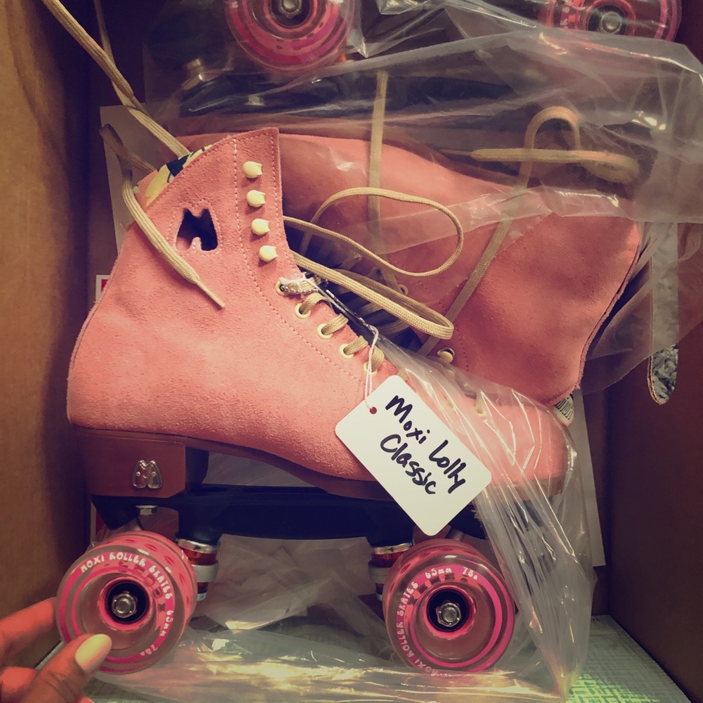 NEW! Moxi Lolly Strawberry roller skates size 8